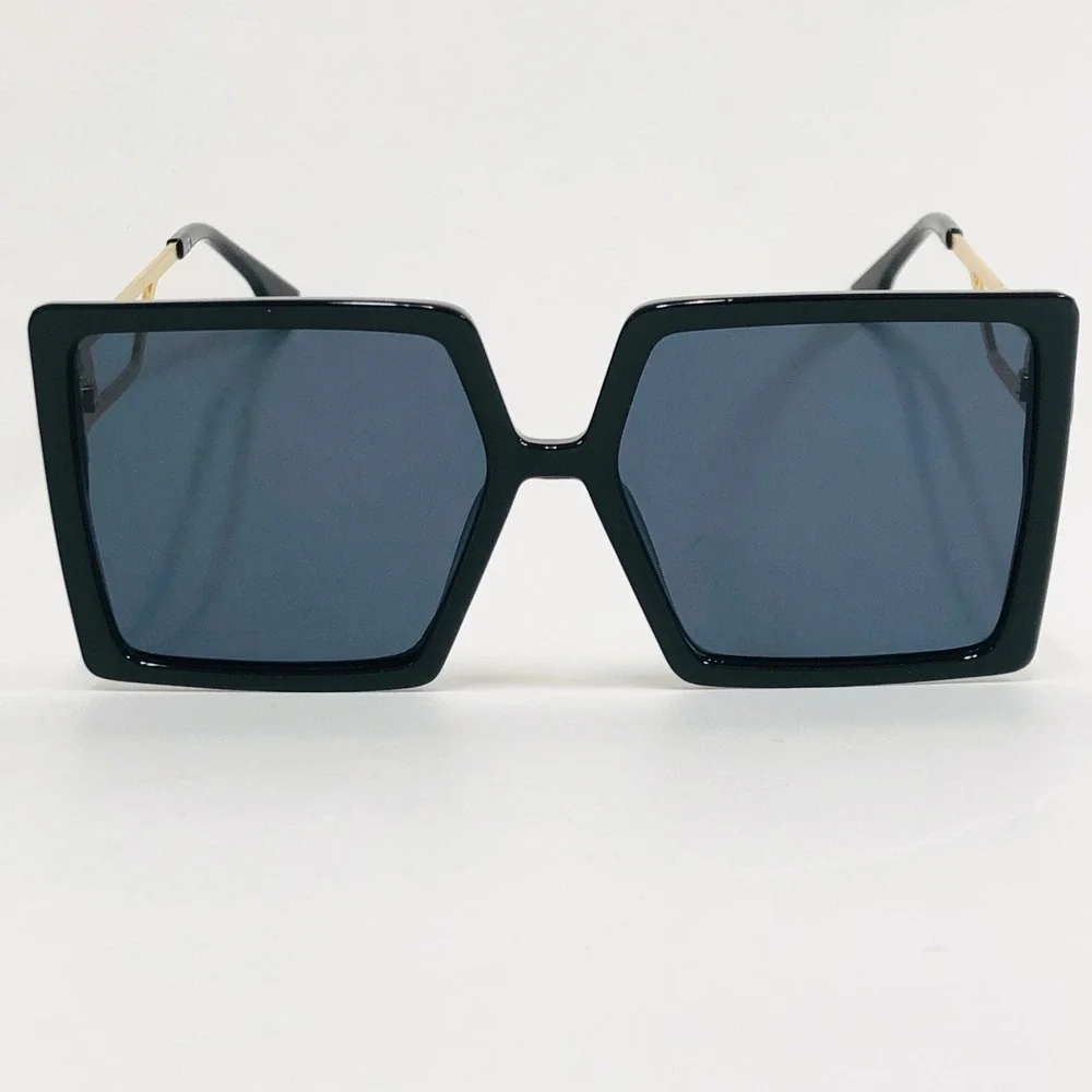N/A statement square